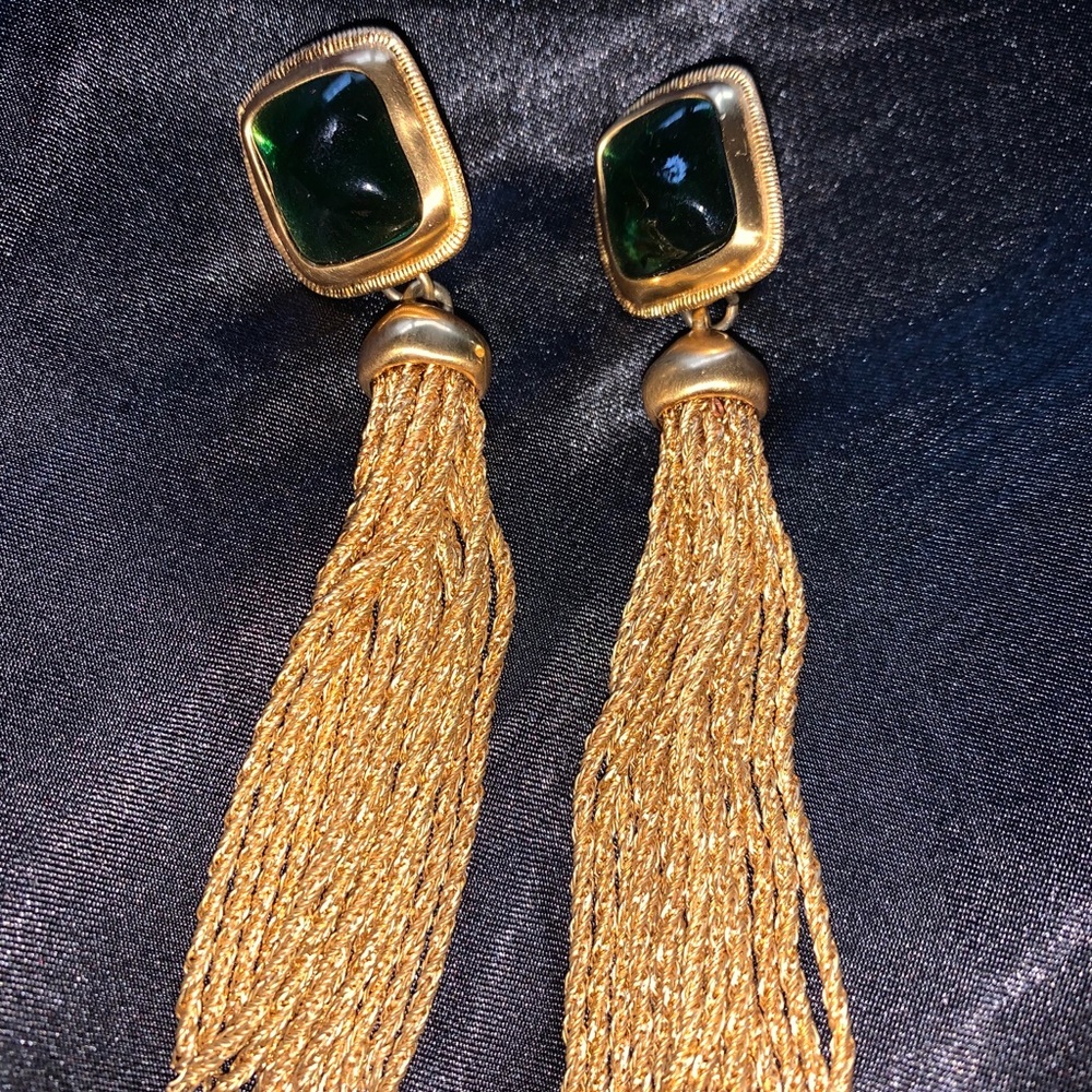 DKNY Clip ons